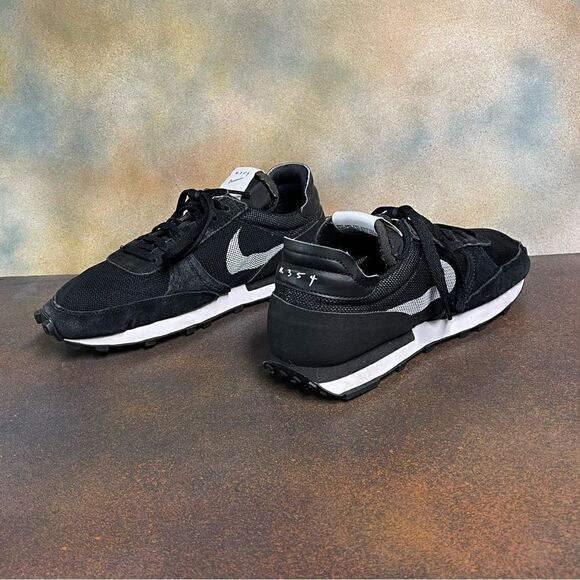 Nike DBreak-Type Men's Black & White Waffle Bottom Sneakers Size 8M - Picture 5 of 16